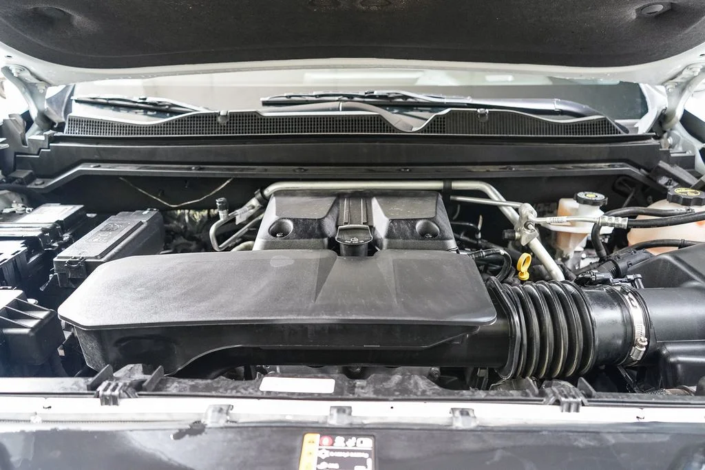 Used 2025 White Chevrolet Trail Boss image 25