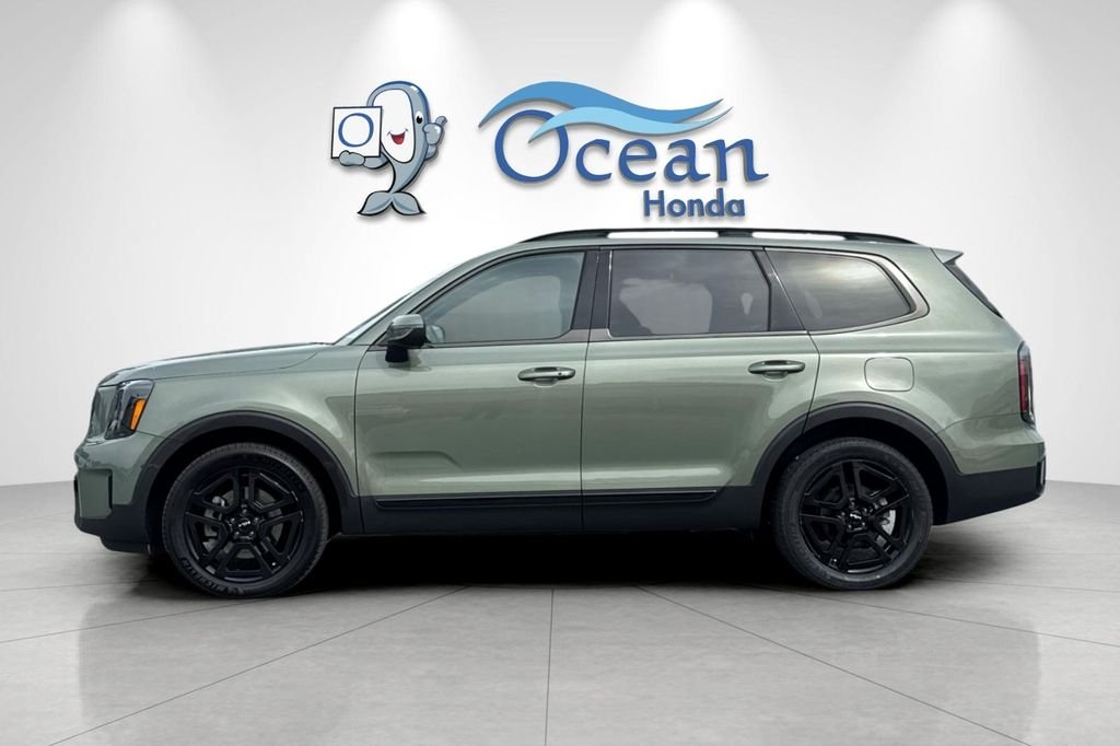 Used 2024 Jungle Green Kia EX X-Line image 7