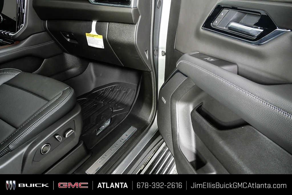 2026 GMC Yukon XL Denali - Photo 28