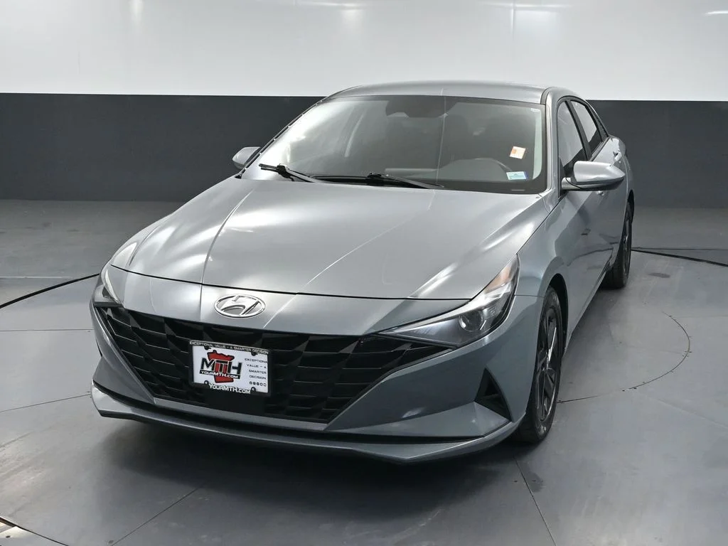 Used 2021 Gray Hyundai SEL image 11