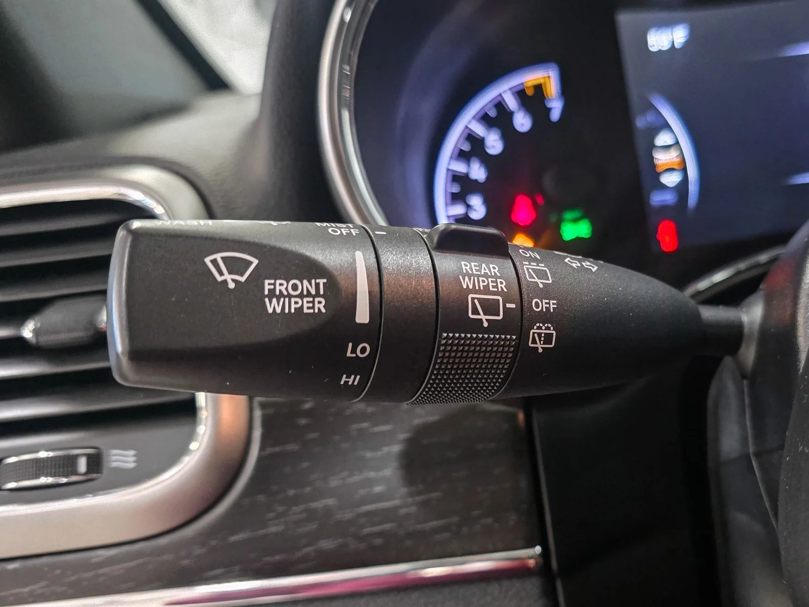 Used 2018 Red Jeep Limited image 35
