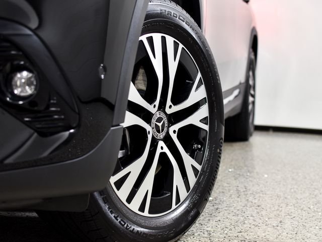 Certified Used 2025 Black Mercedes-Benz GLA 250 image 10