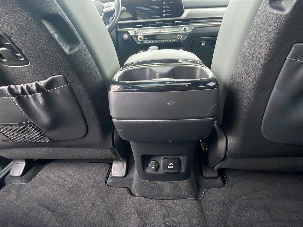 Used 2023 Black Kia SX-Prestige X-Pro image 18