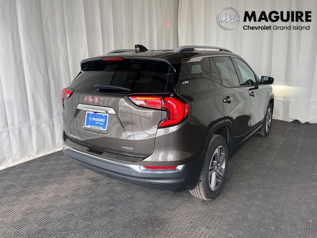 Used 2019 Gray GMC SLT image 28