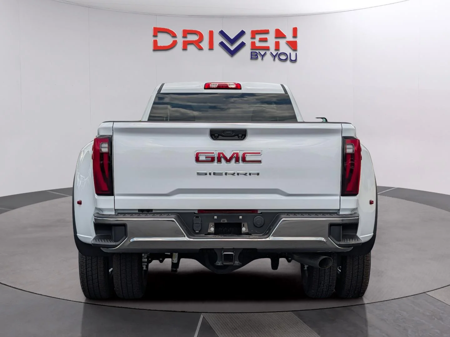 New 2026 Summit White GMC Pro DRW image 4