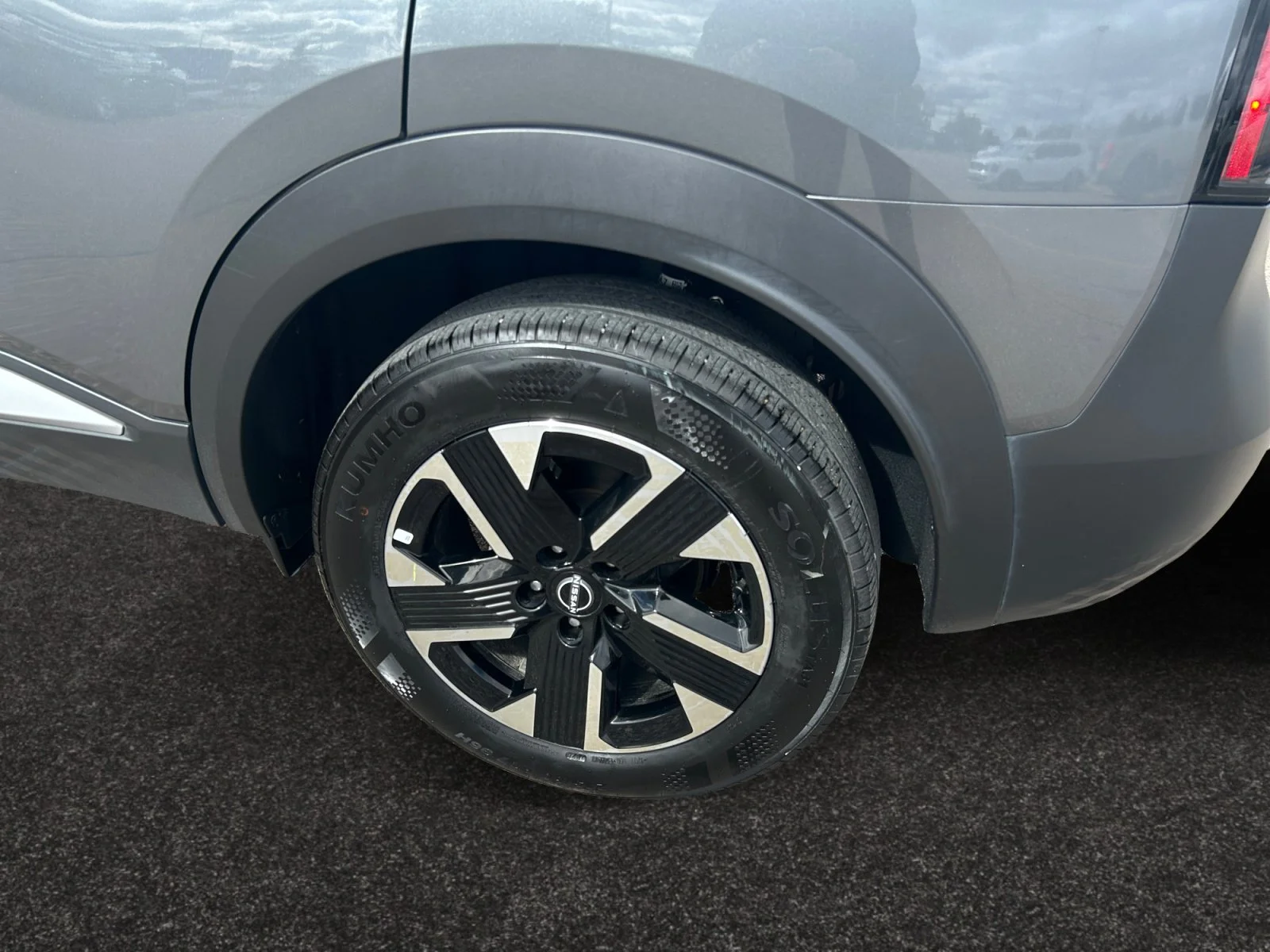 Used 2026 Gray Nissan SV AWD image 9