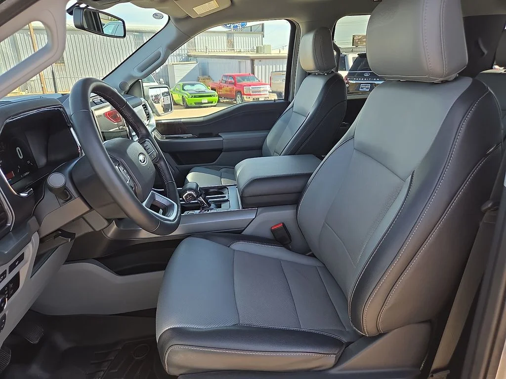 Used 2023 Silver Ford Lariat image 18