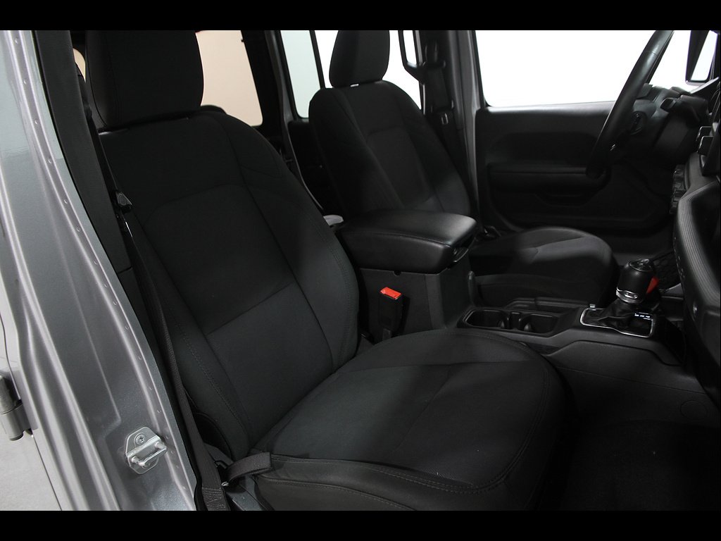 Used 2018 Billet Silver Metallic Clear Coat Jeep Sport S image 16