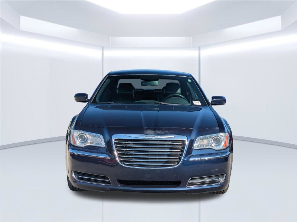 Used 2014 Blue Chrysler Base image 10