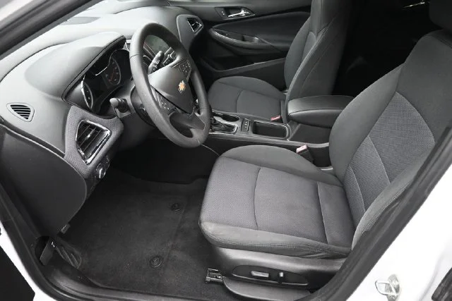 Certified Used 2019 Summit White Chevrolet LT image 10