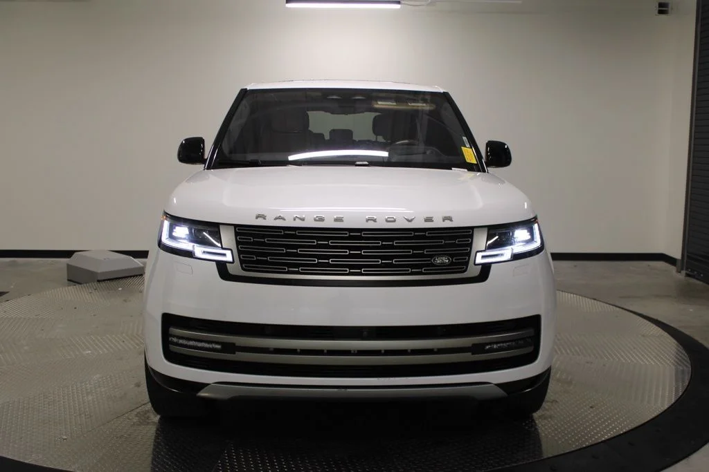 Certified Used 2023 White Land Rover SE image 13