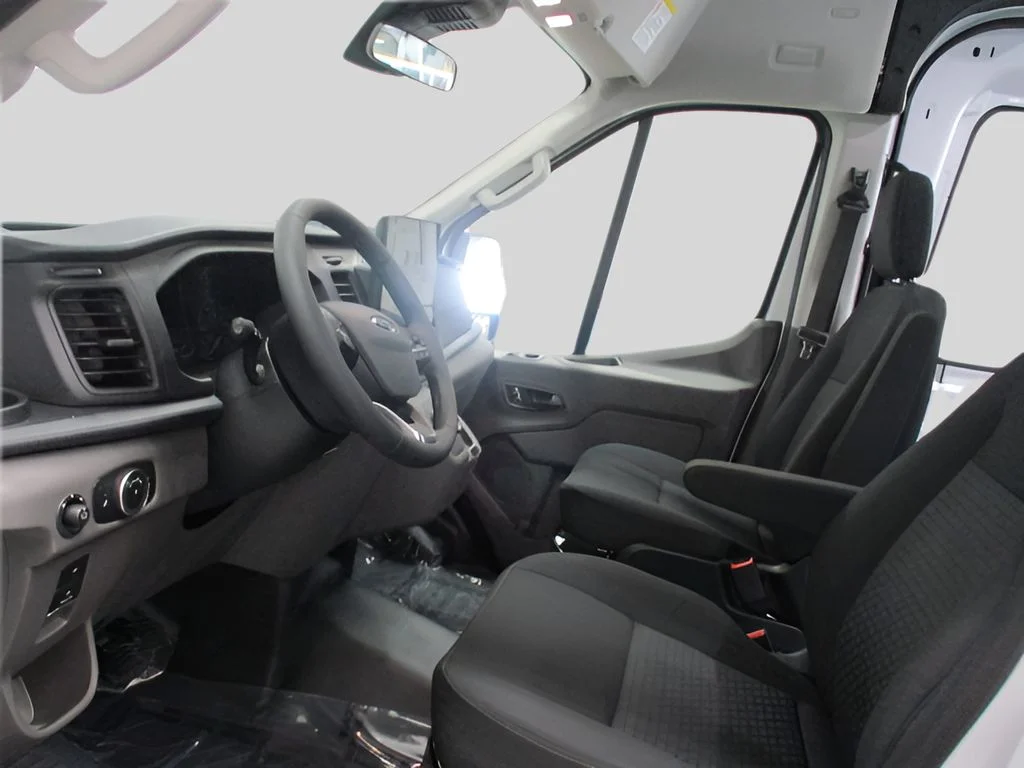 New 2023 OXFORD WHITE Ford Base image 14