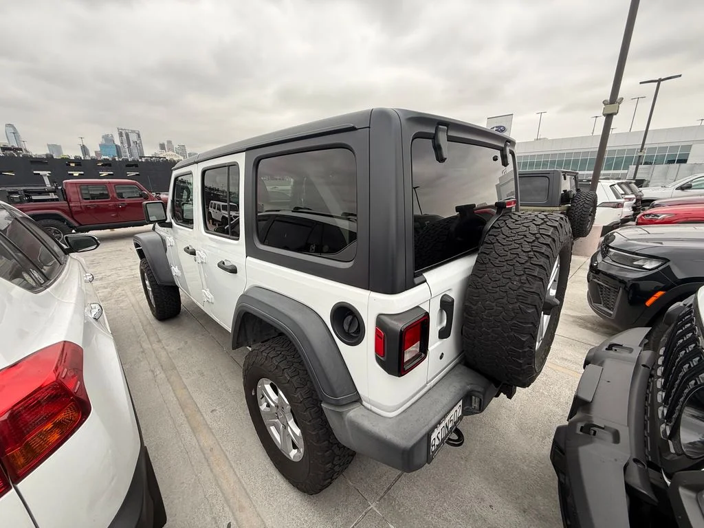 Used 2020 White Jeep Unlimited Sport S image 2
