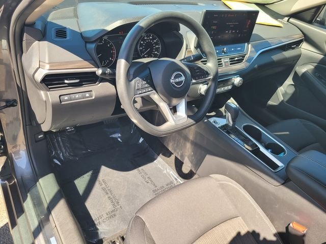 Used 2025 Gray Nissan 2.5 SV image 12