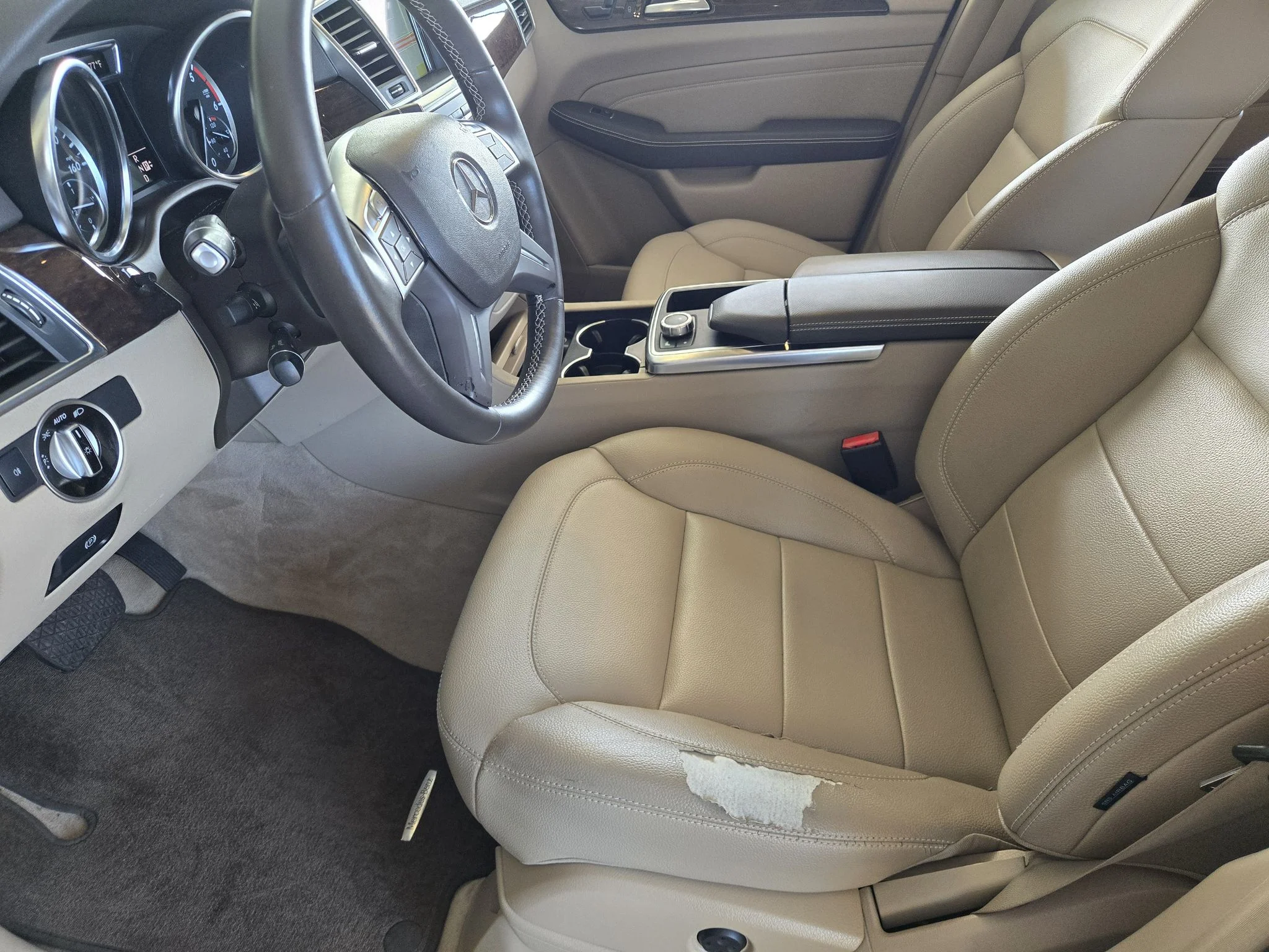 Used 2012 Palladium Silver Metallic Mercedes-Benz ML350 BlueTEC® image 13