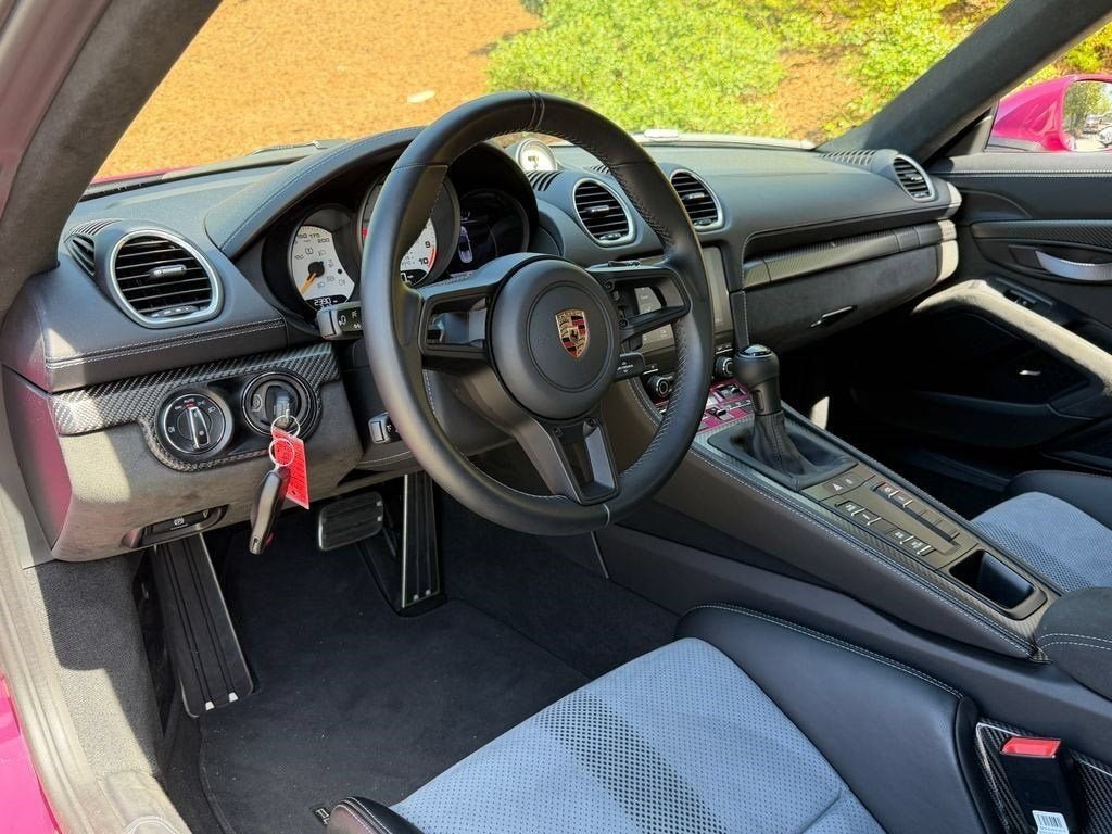 Used 2024 Ruby Porsche RS image 17