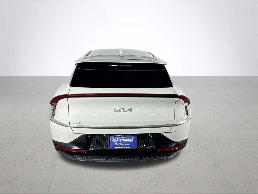 Used 2023 White Kia Wind image 7