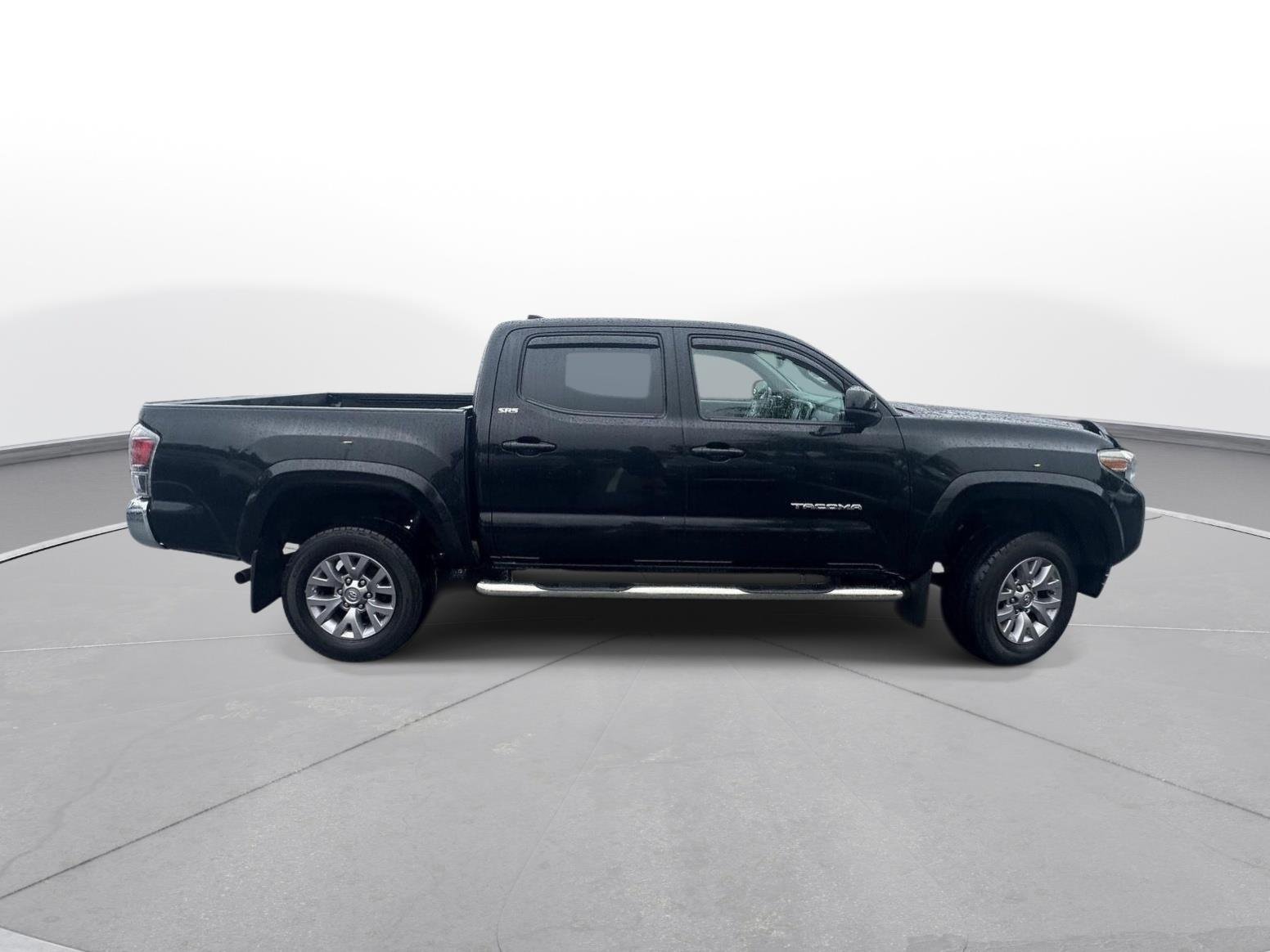 Used 2017 Black Toyota SR5 image 5
