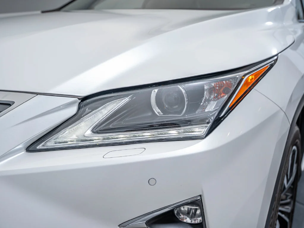 Used 2019 Eminent White Pearl Lexus 350L image 15