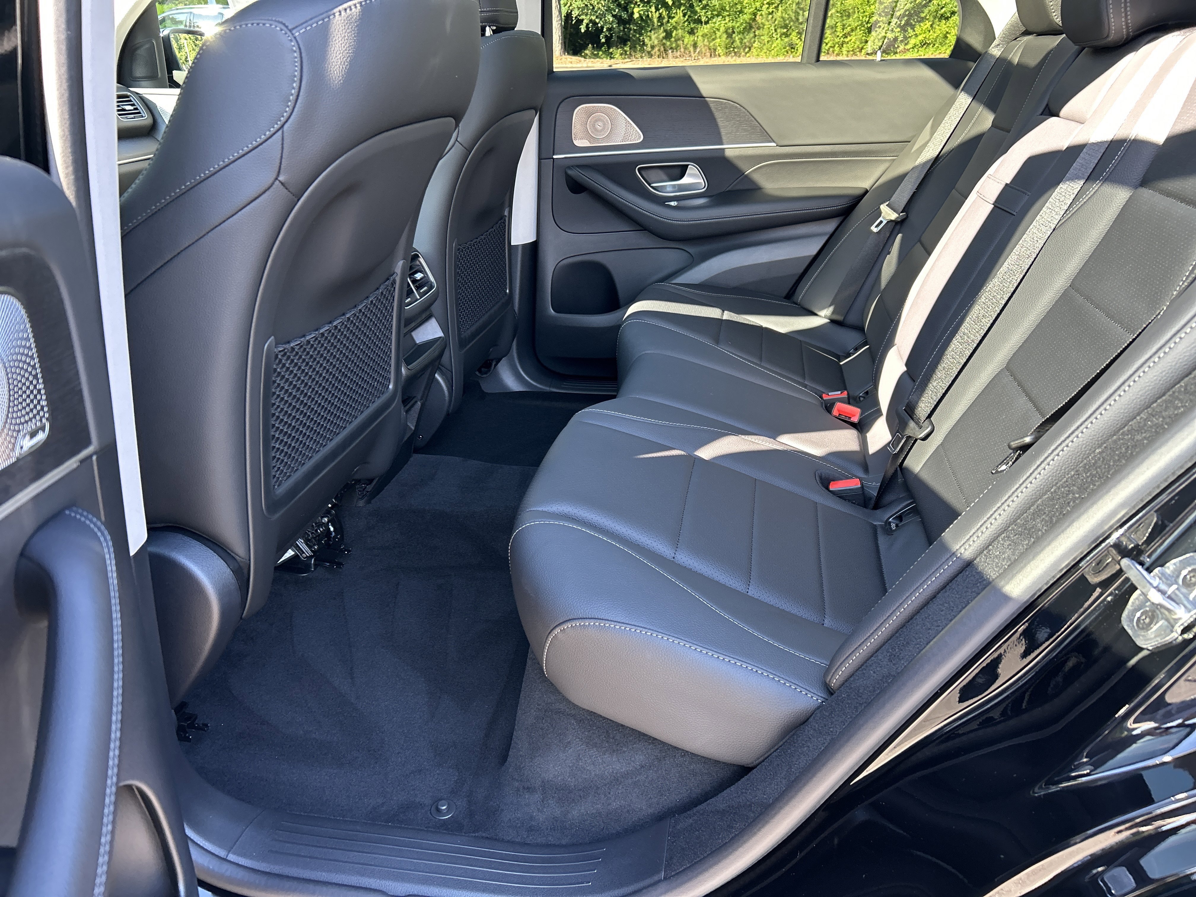 New 2026 Black Mercedes-Benz GLE 350 4MATIC® SUV image 35