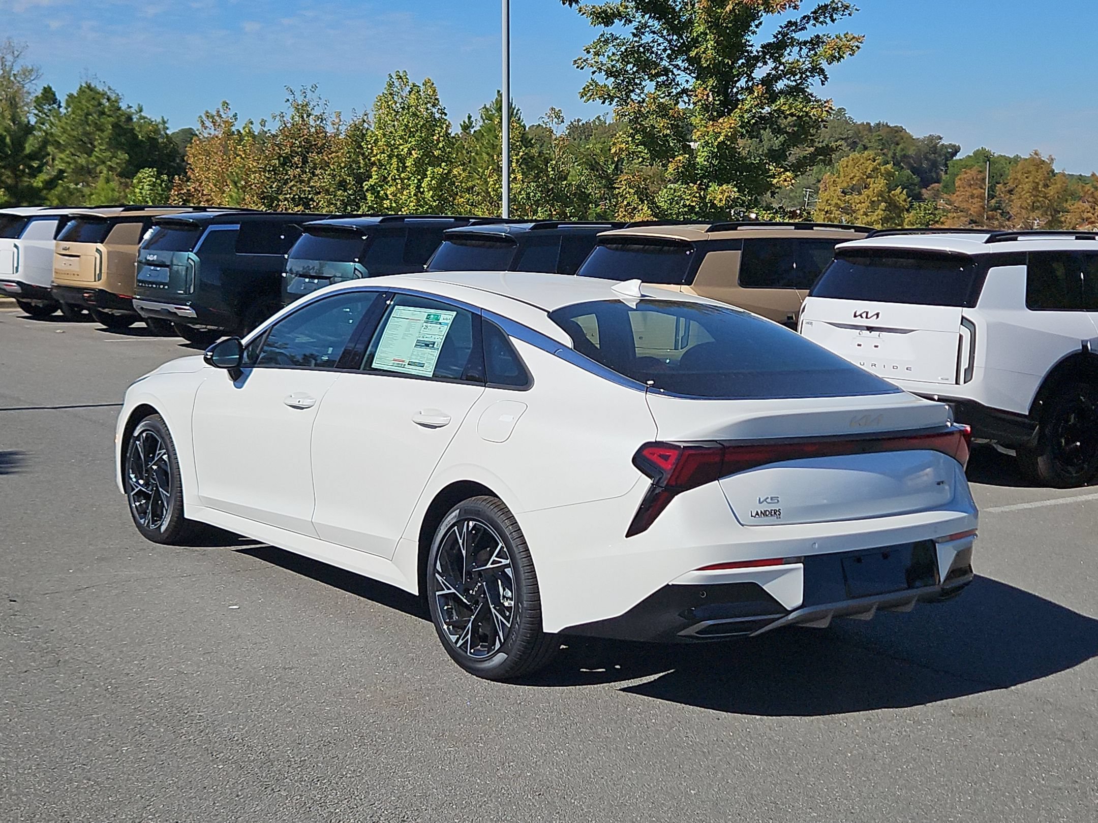 New 2026 Snow White Pearl Kia GT-Line image 5