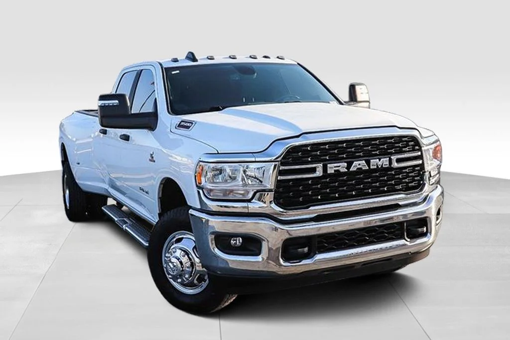 Used 2024 White Ram Big Horn image 2