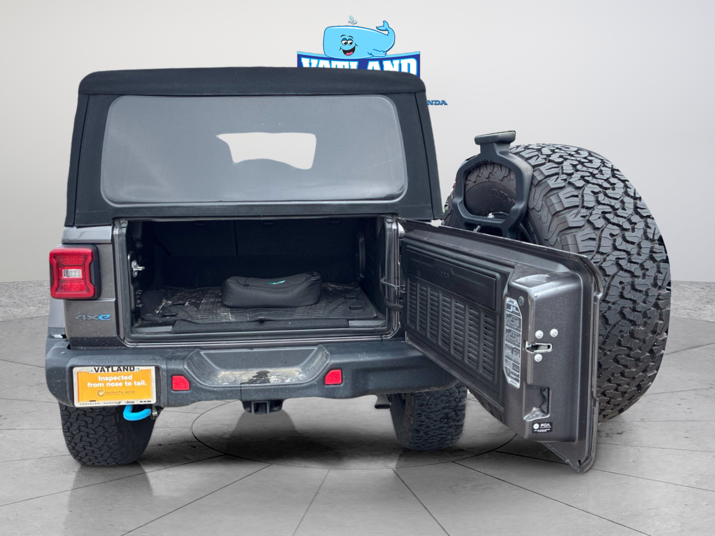 Used 2021 Gray Jeep Unlimited Rubicon 4xe image 31