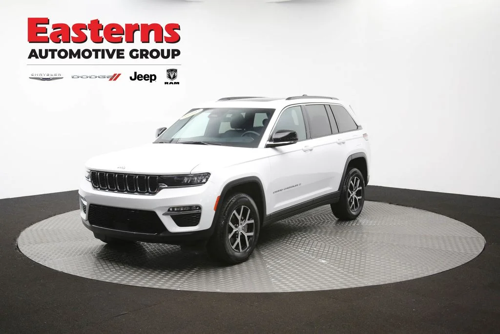 Used 2025 White Jeep Limited image 58