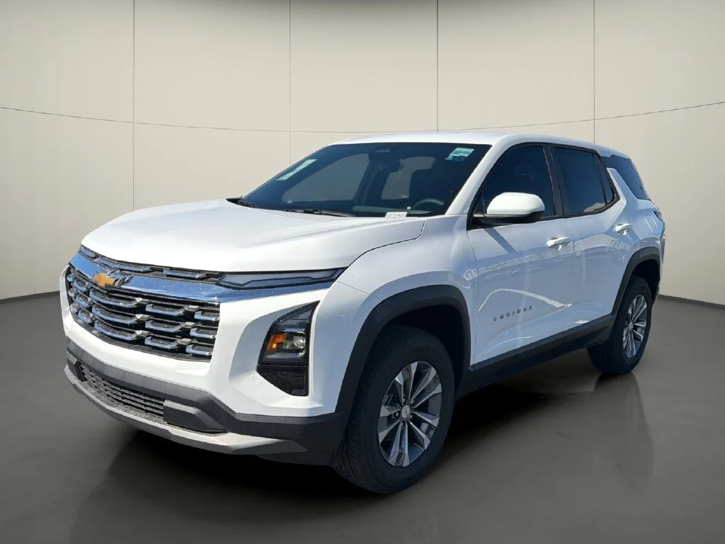 New 2027 Summit White Chevrolet LT image 3