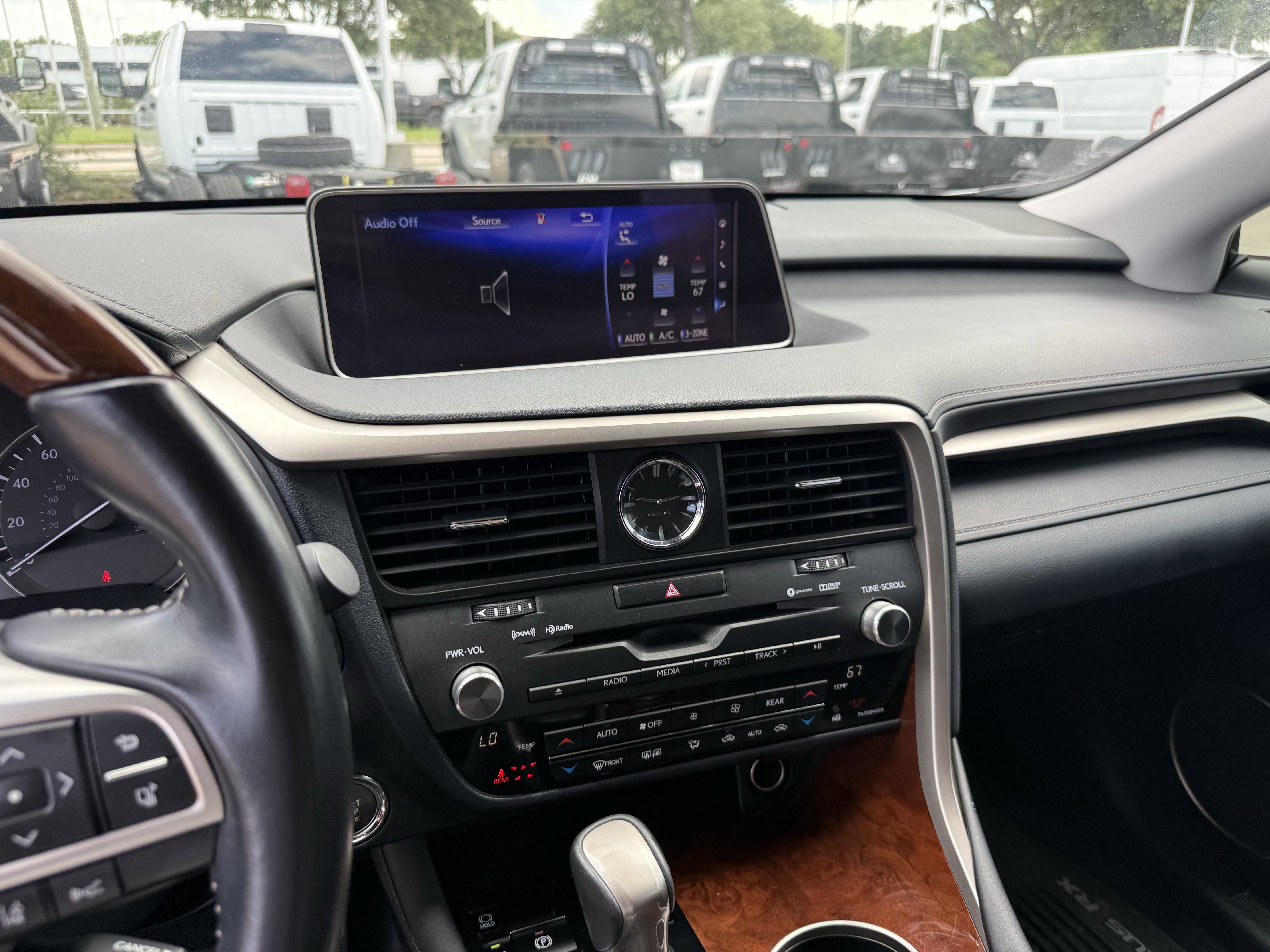 Used 2018 Silver Lexus RX 350L Premium image 18