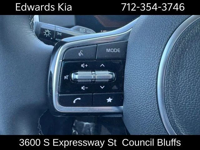 2025 Kia Sorento S - Photo 19