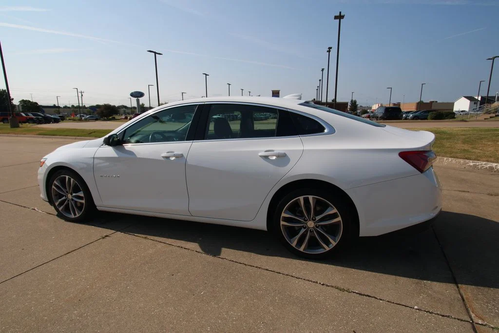 Used 2024 White Chevrolet LT image 19