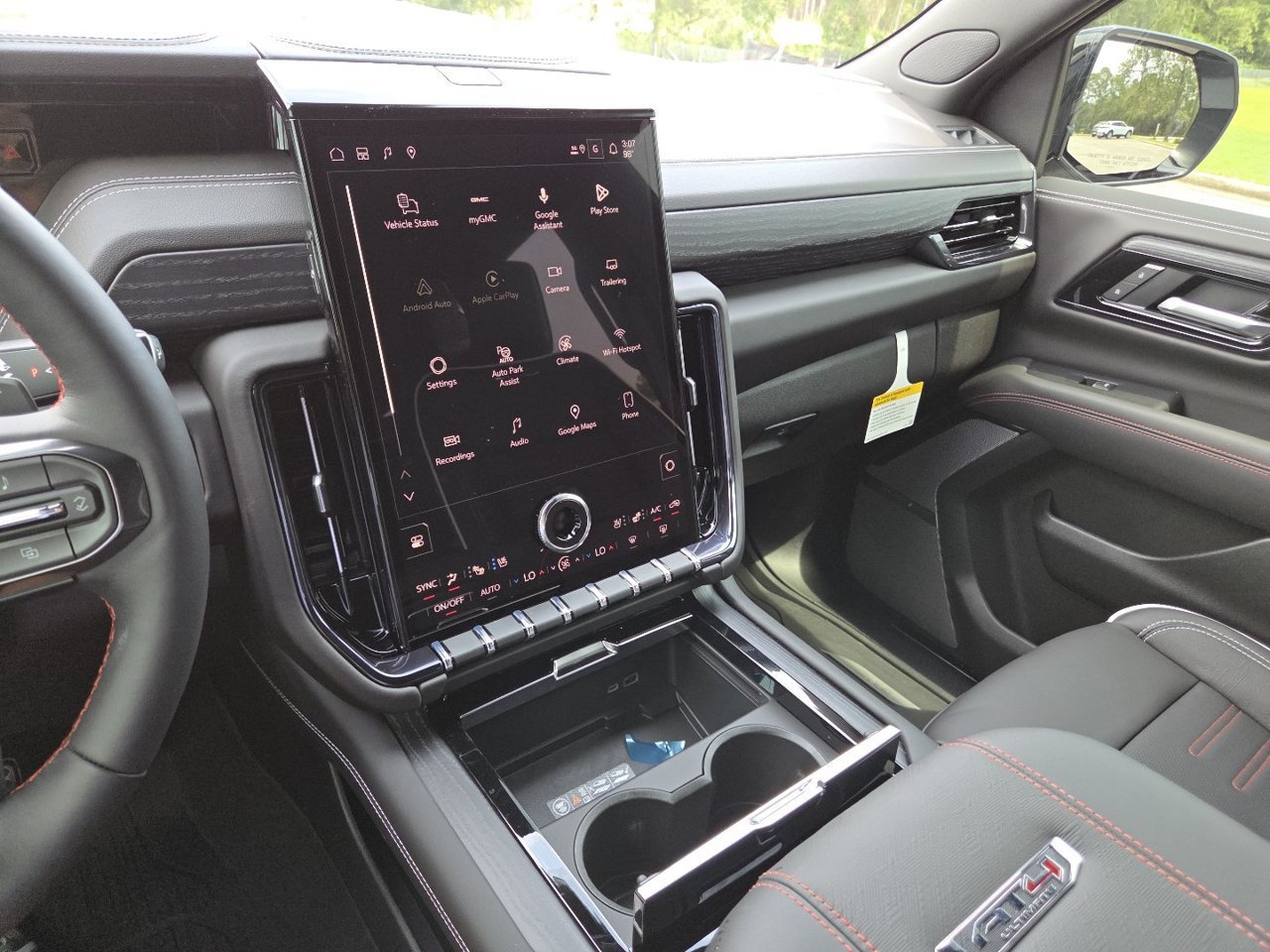 2026 GMC Yukon XL AT4 Ultimate - Photo 37