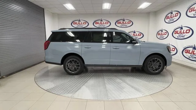 New 2027 Glacier Gray Metallic Tri-Coat Ford Platinum image 13