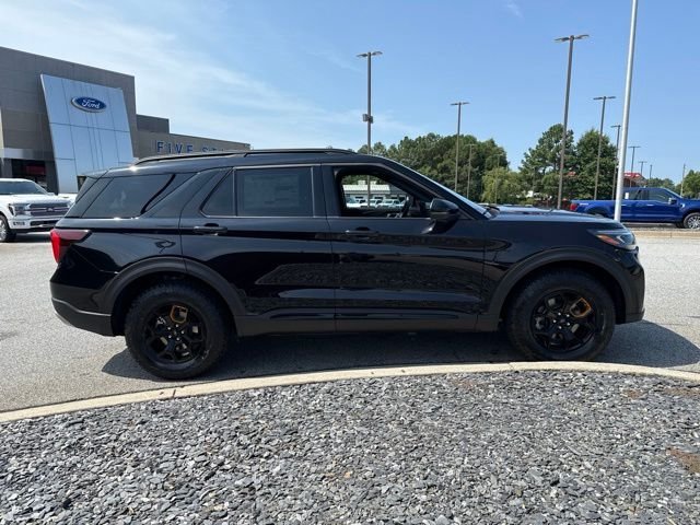 New 2026 Agate Black Metallic Ford Tremor image 12