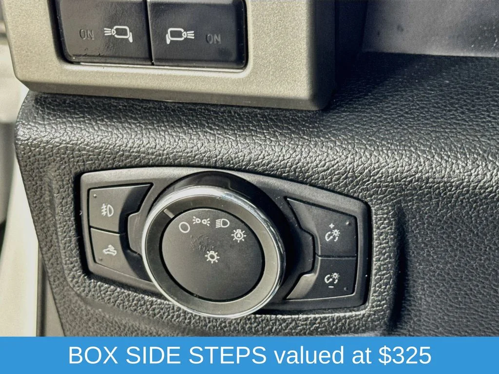 Used 2015 White Platinum Clearcoat Metallic Ford Lariat image 15