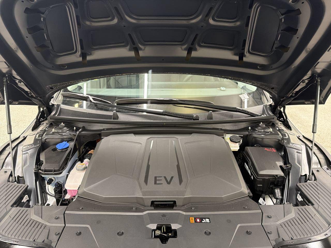 New 2026 Abyss Black Hyundai SEL image 11