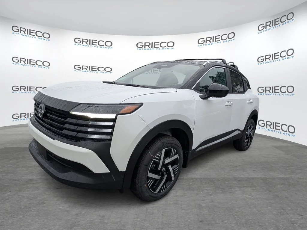New 2026 Aspen White TriCoat / Super Black Two-tone Nissan SV image 3