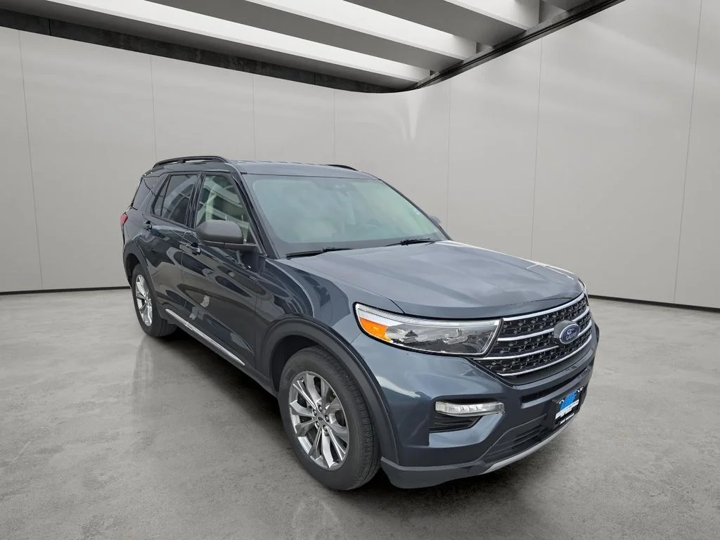 Used 2022 Stone Blue Metallic Ford XLT image 8