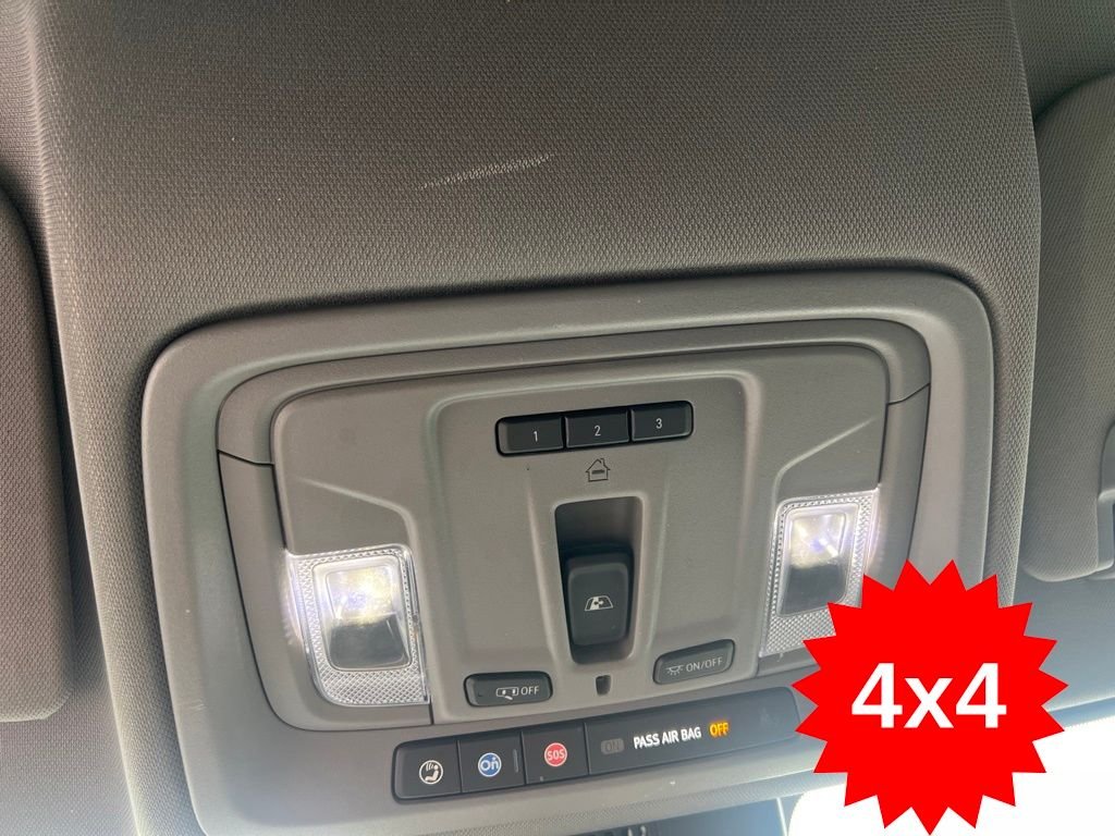 Used 2022 Red Chevrolet RST image 29