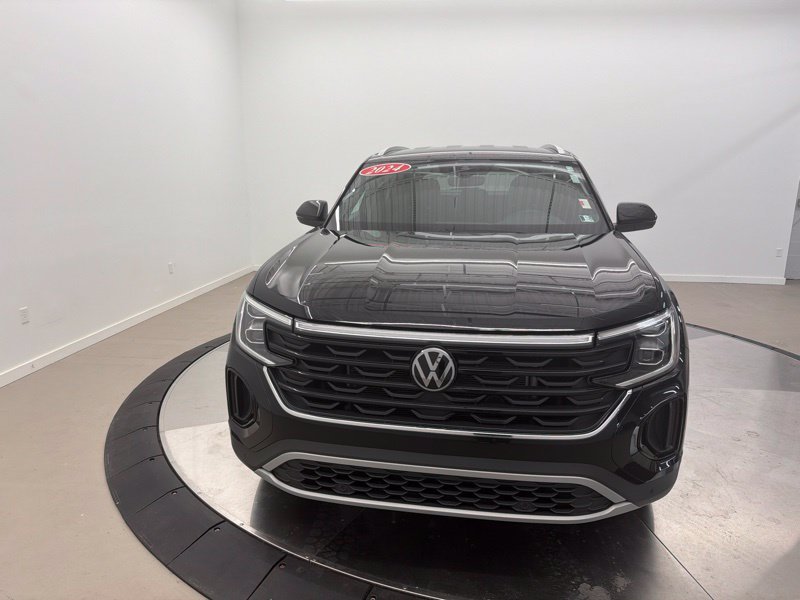 Used 2024  Volkswagen 2.0T SE w/Technology image 8