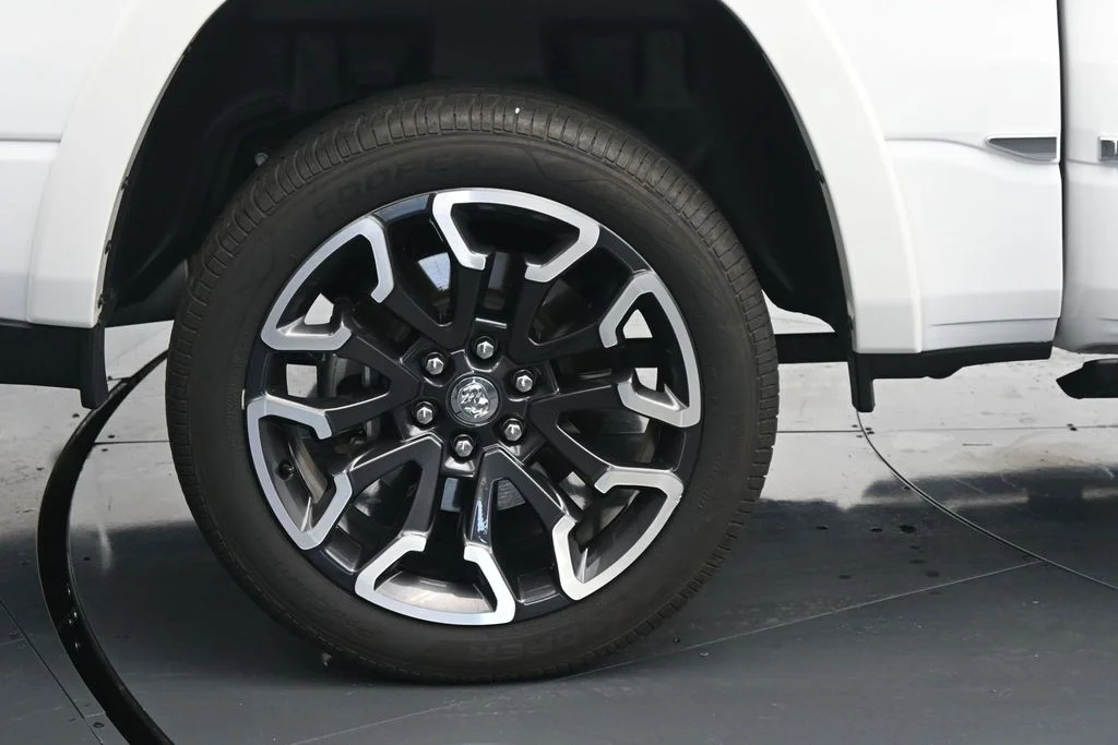 Used 2025 White Ram Limited image 9