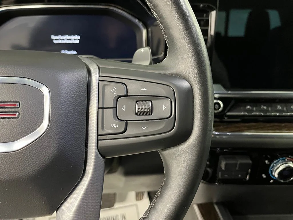 Used 2024 Black GMC Elevation image 31