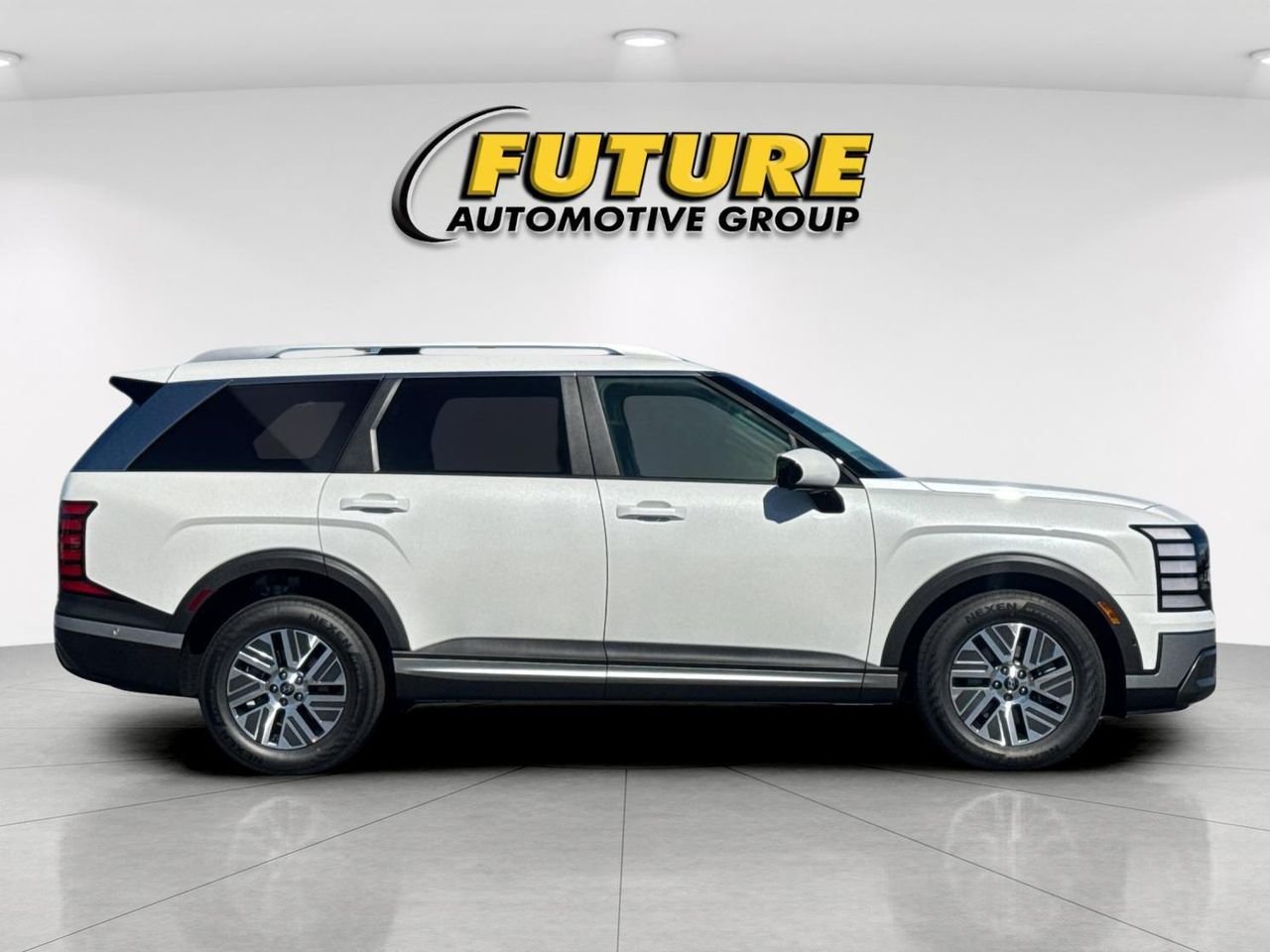New 2026 White Hyundai SEL Premium 7P image 2