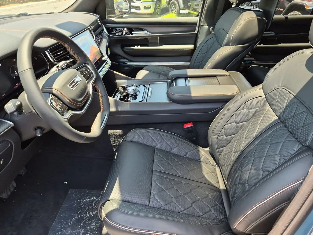 New 2026 Steel Blue Jeep Summit Reserve image 11