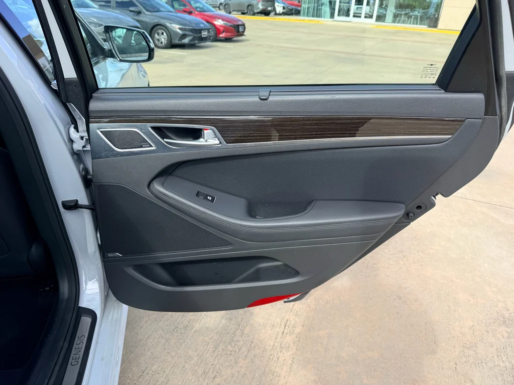 Used 2020 Siberian Ice Genesis 3.8L image 15
