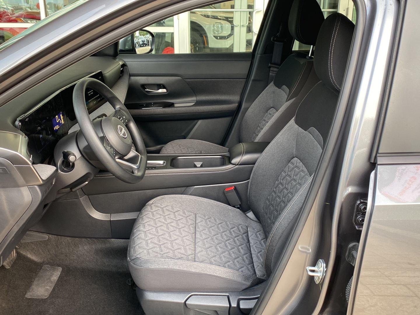 Certified Used 2025 Gun Metallic Nissan SV image 19