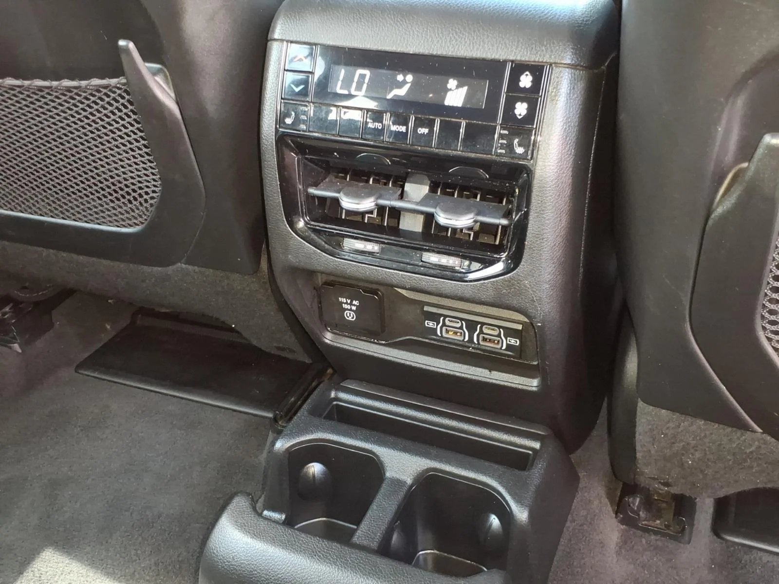 Used 2021 Rocky Mountain Pearlcoat Jeep Limited image 27