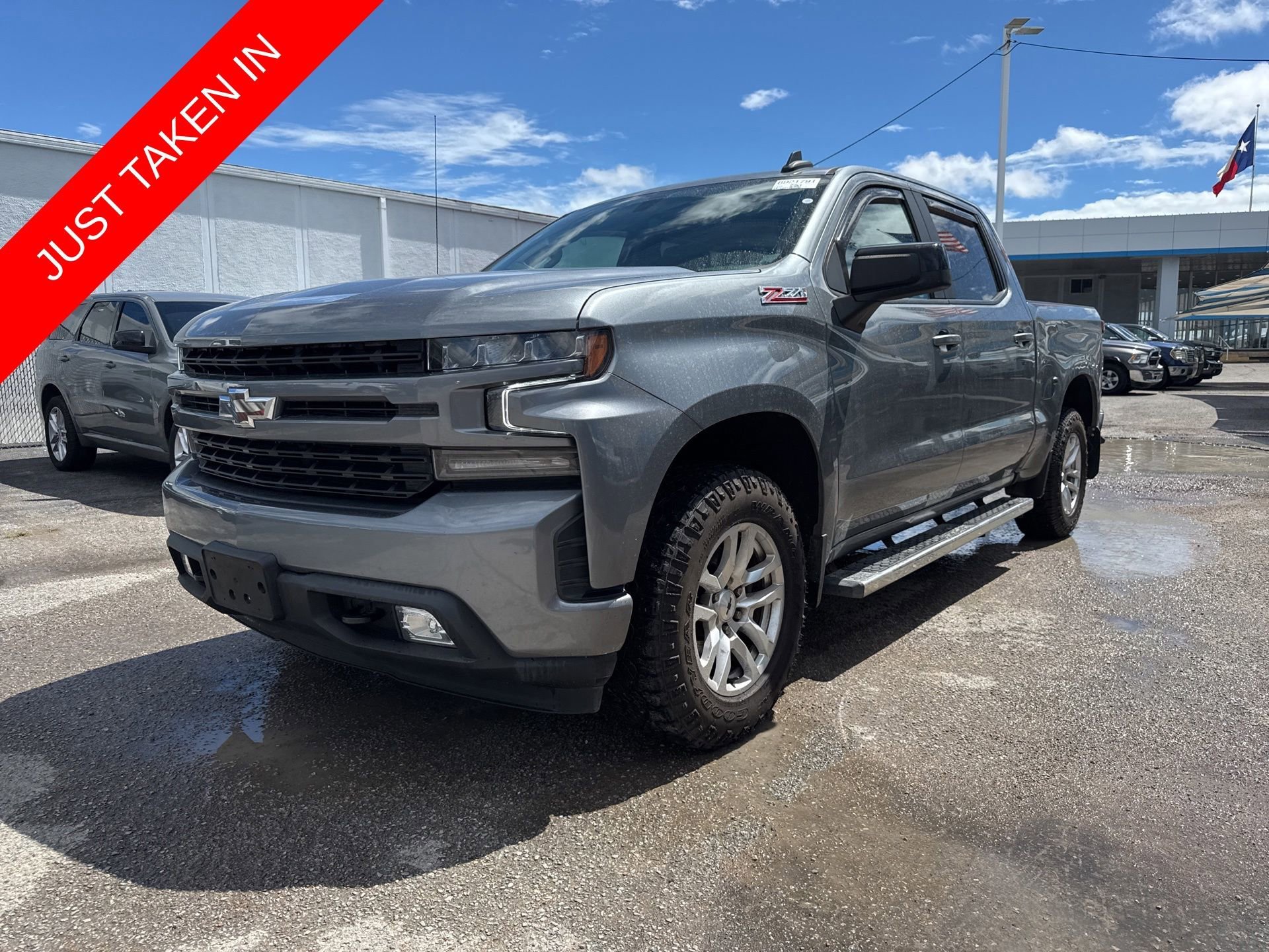 2021 Chevrolet Silverado 1500 RST 4X4 Crew Cab Short Box's photo