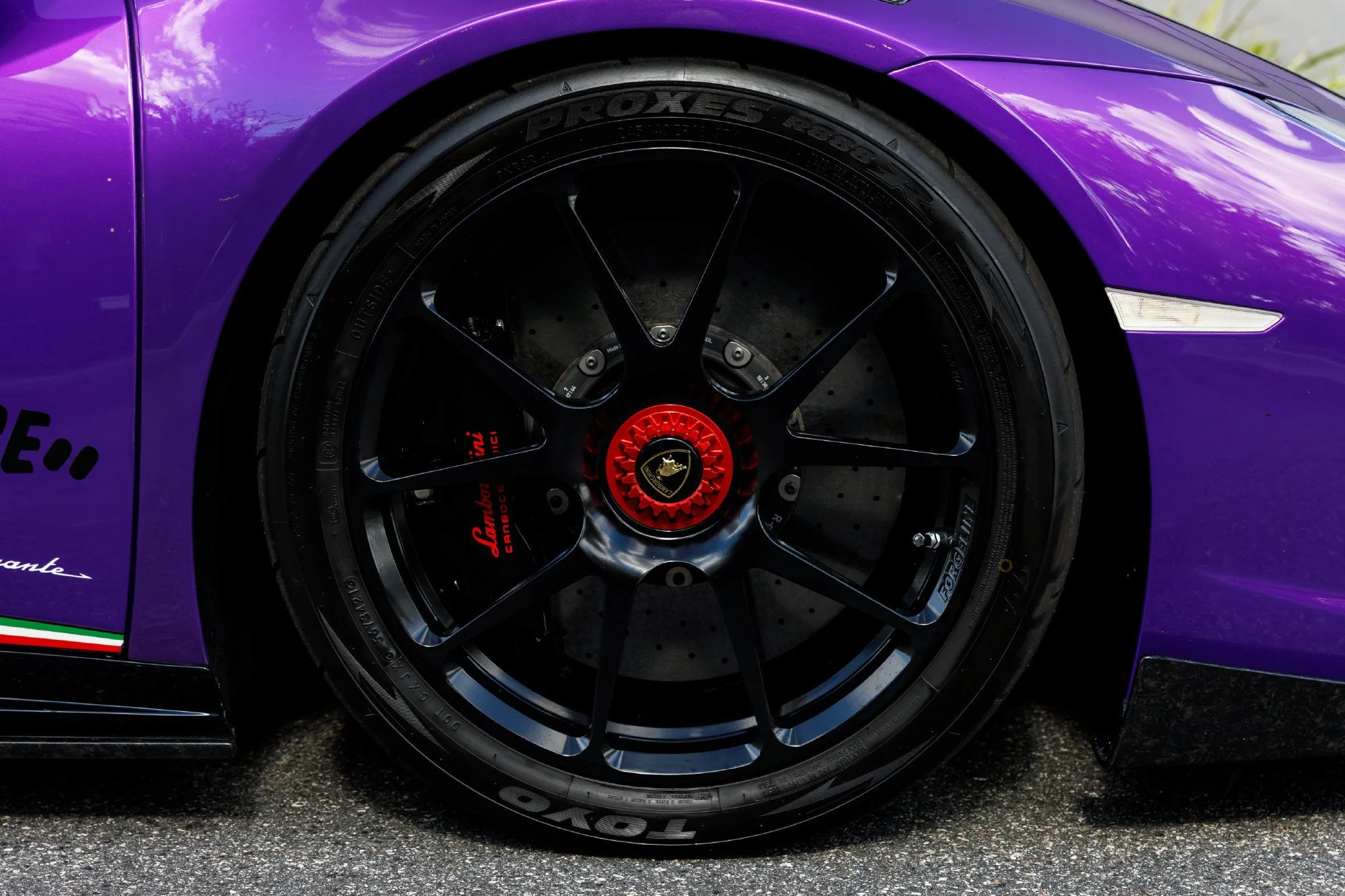 Used 2018  Lamborghini Performante image 20